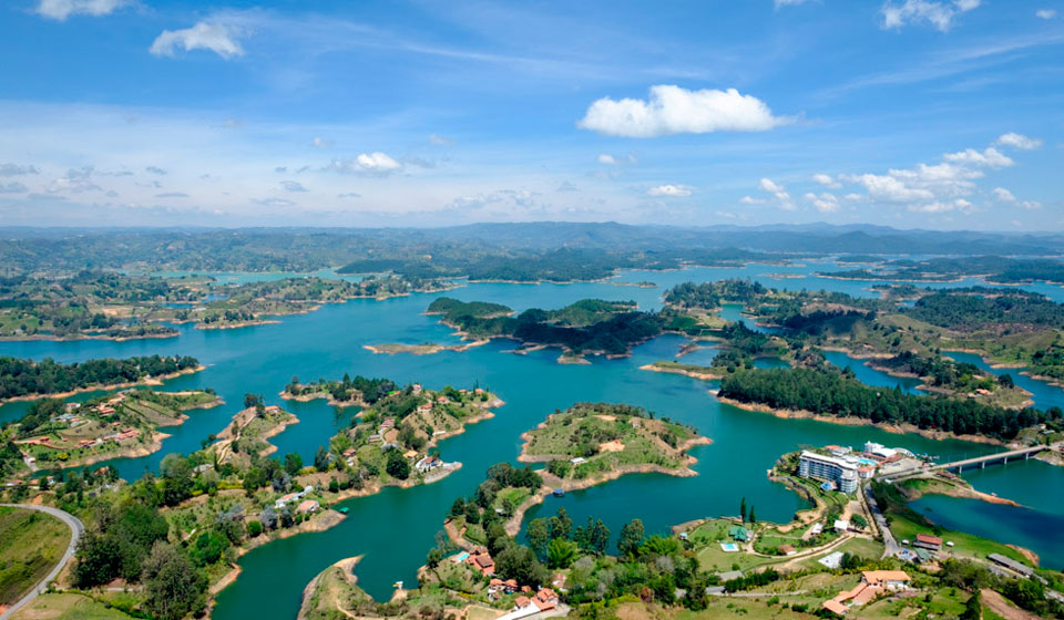 guatape-mucho-gusto